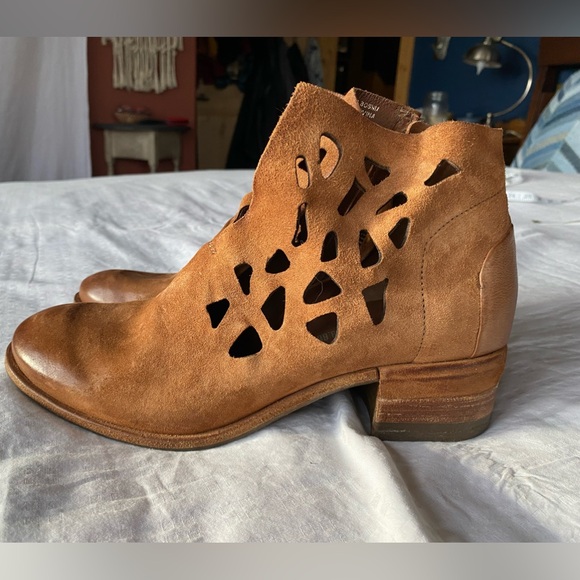 A.S.98 Laser Cut Booties - Picture 4 of 12
